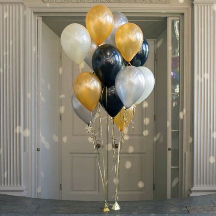 Фонтан шаров "Фаерворк" в Воронеже