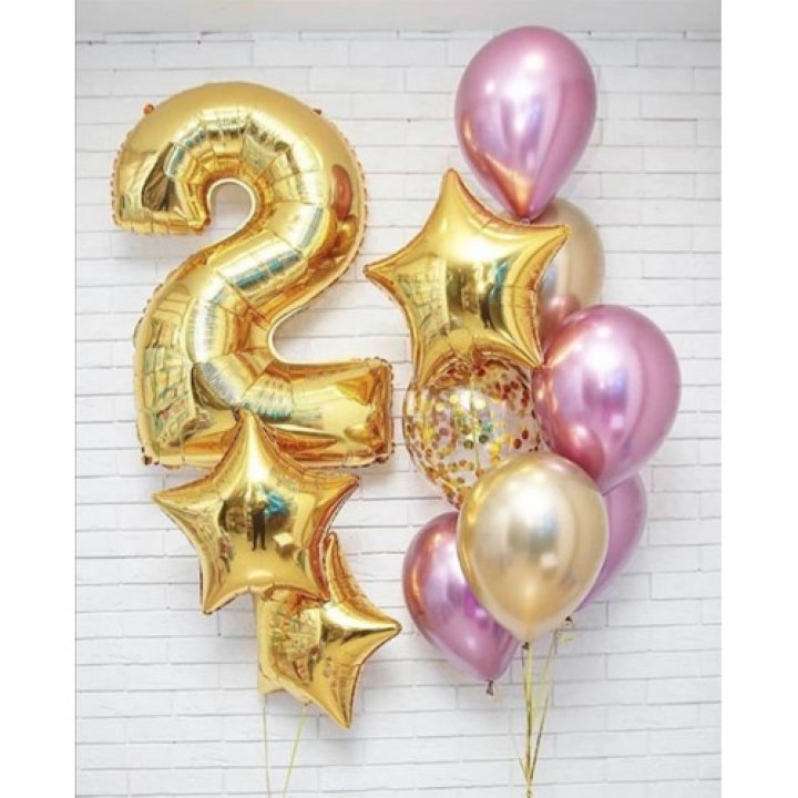 Цифра с фонтанами шаров  в Воронеже