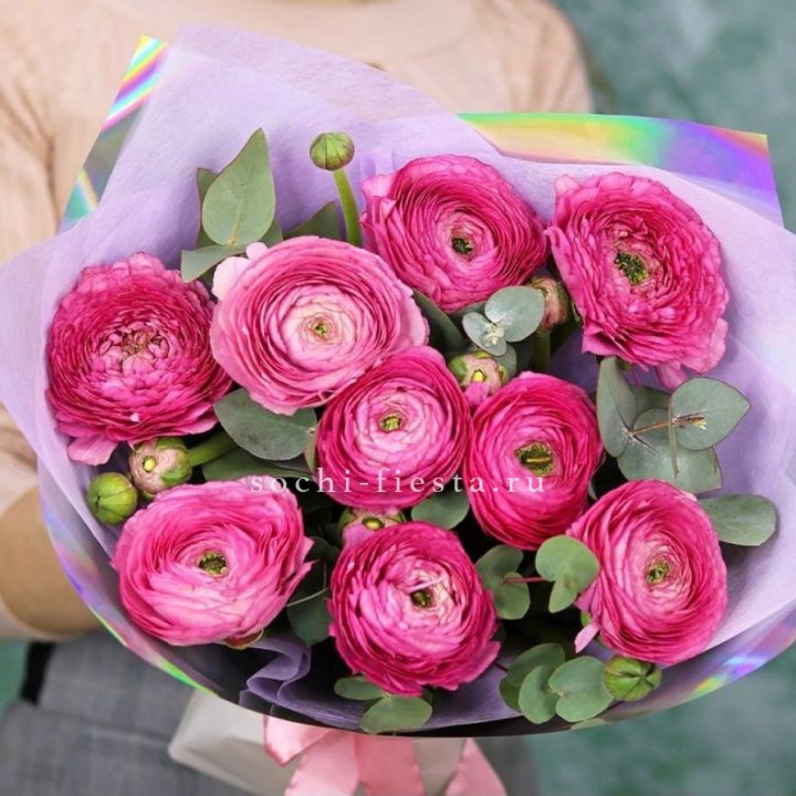 Ранункулюсы с эвкалиптом №2 в Воронеже