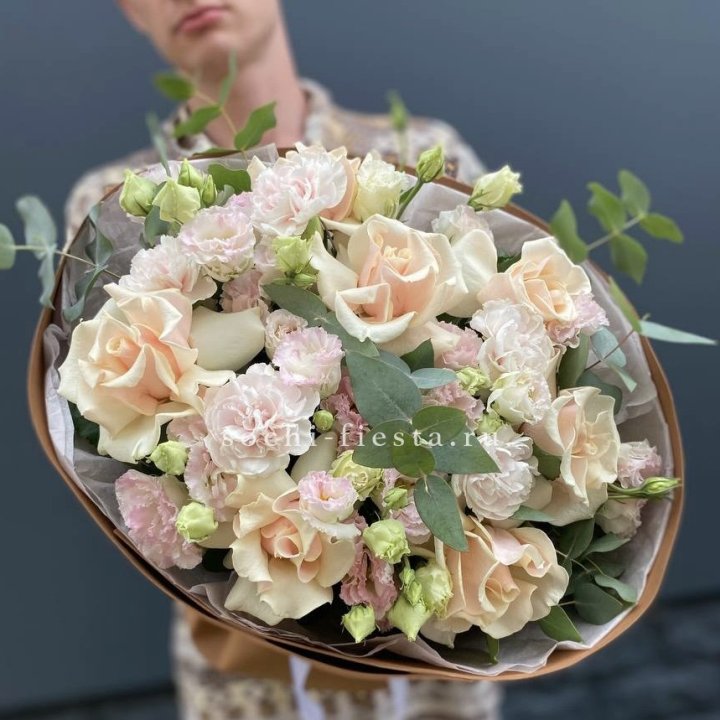  Букет кремовых роз "Мокко" в Воронеже