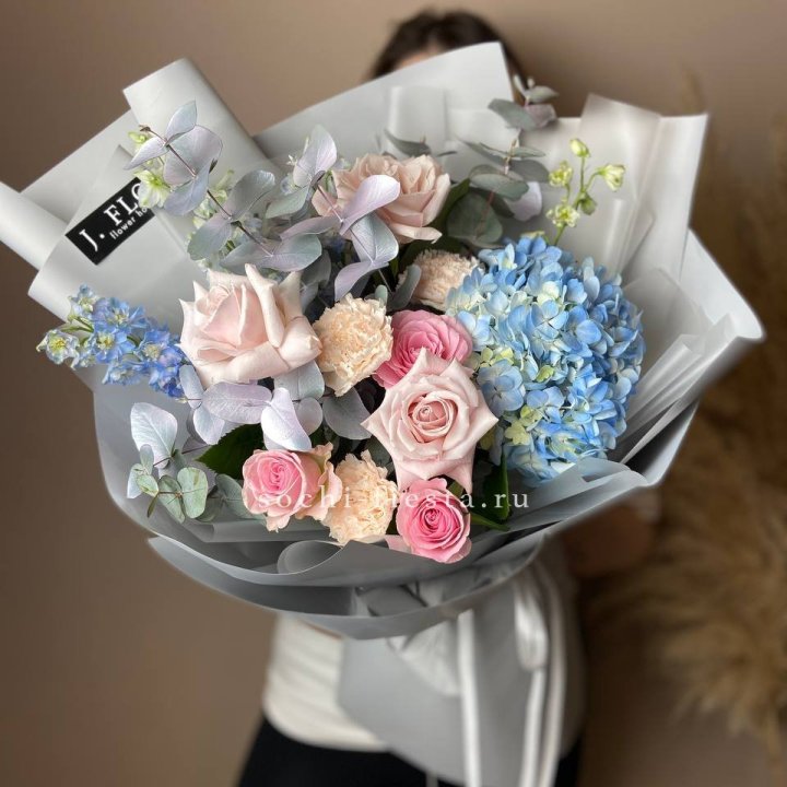 Букет с гортензией № 4 в Воронеже