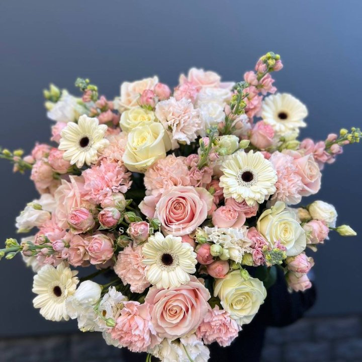 Авторский букет "Нежный" в Воронеже