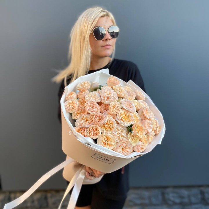 15 пионовидных роз №2 в Воронеже