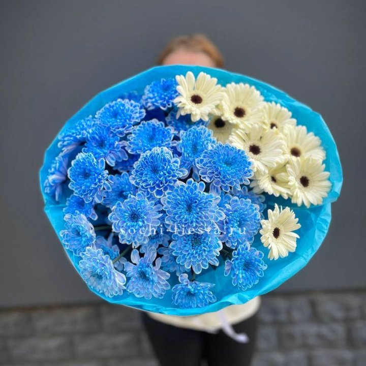 Букет хризантем и гербер в Воронеже