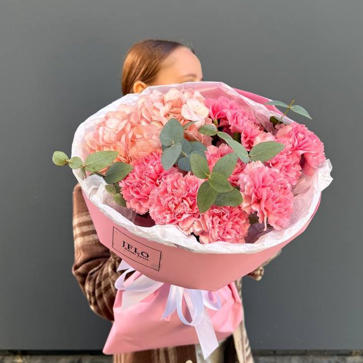 Дуо диантусы и гортензия в Воронеже