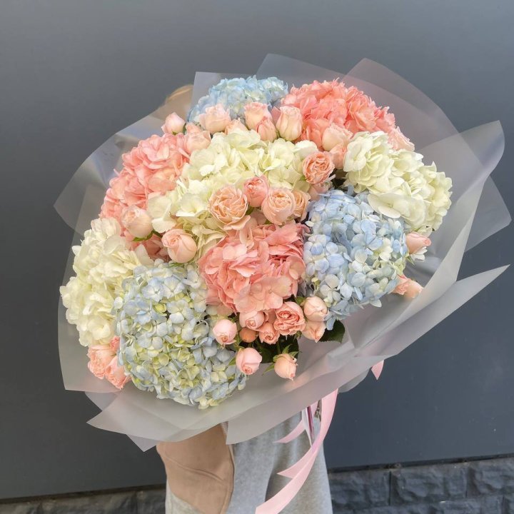 Дуо гортензии и бомбастик в Воронеже