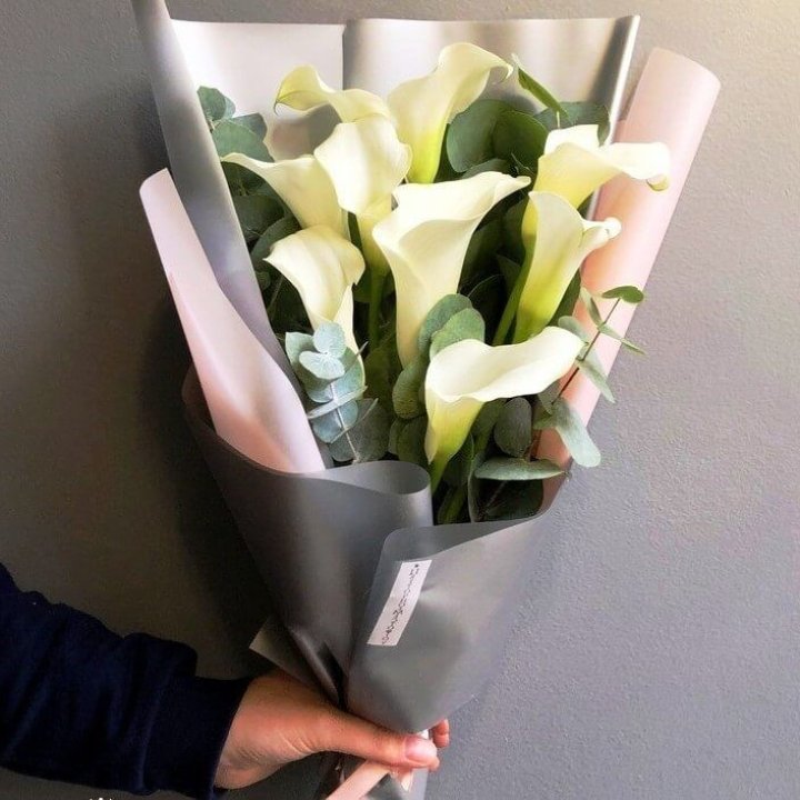 Каллы с эвкалиптом в Воронеже