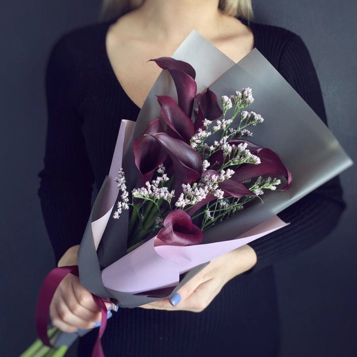 Букет фиолетовых калл в Воронеже