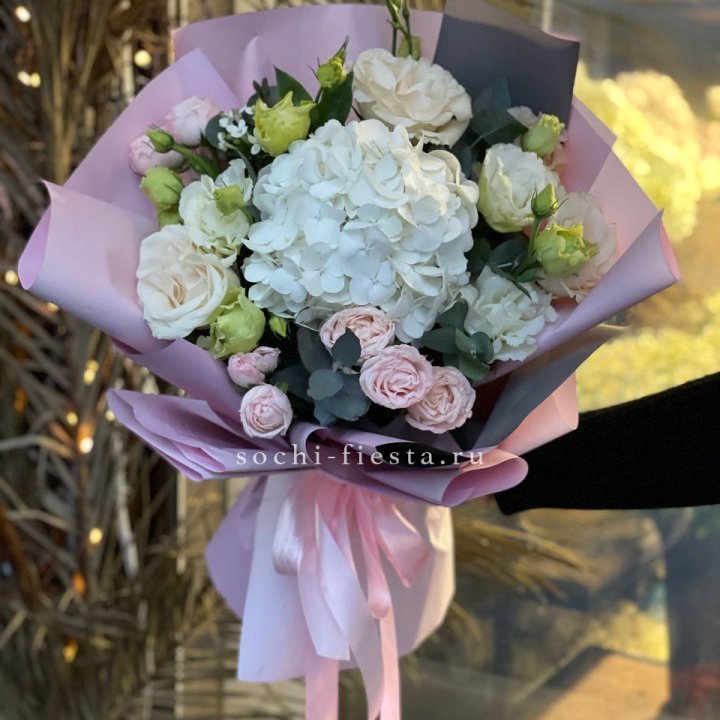 Букет с гортензией №3 в Воронеже