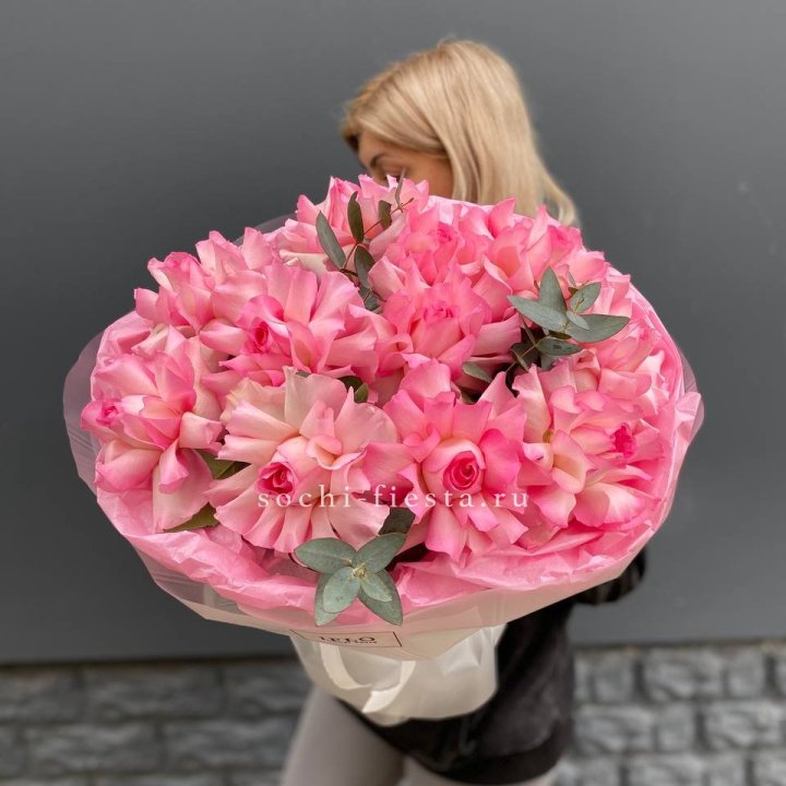 11 французских роз в Воронеже