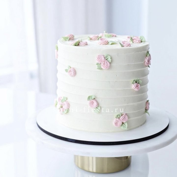 Торт "Розы в снегу" в Воронеже