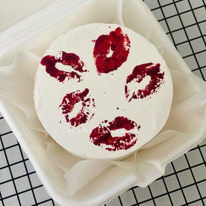 Бенто-торт "Поцелуй" в Воронеже