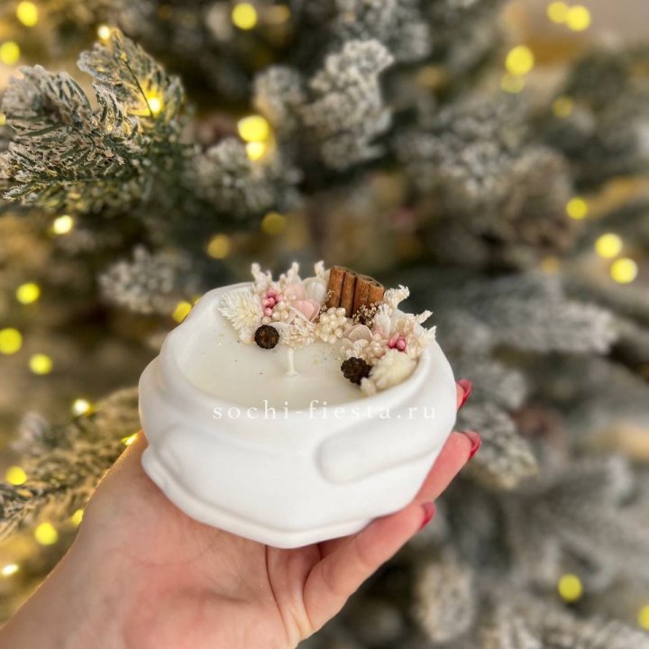 Свеча ароматическая в гипсе Руки с корицей в Воронеже