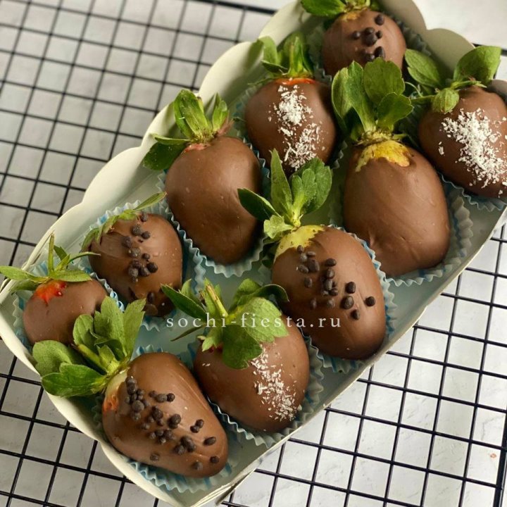 Клубника в шоколаде 10 ягод в Воронеже