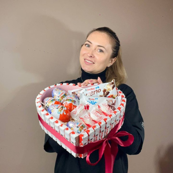 Подарочный набор сердце с Киндерами в Воронеже