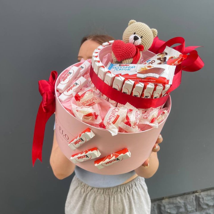 Бокс киндерами и раффаэлло 2 в Воронеже