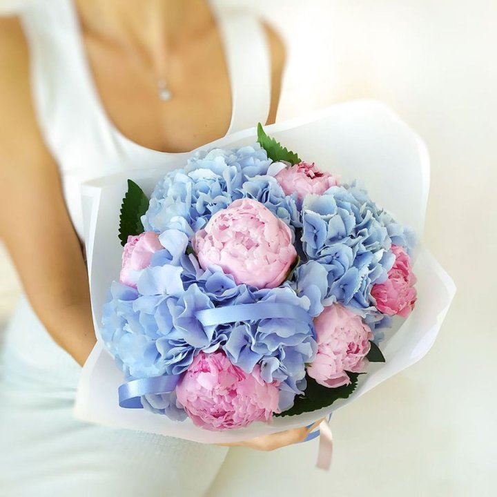 Гортензия и Пионы в Воронеже