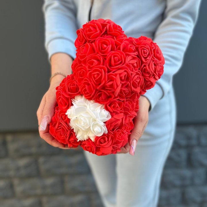 Медведь с белым сердцем в Воронеже