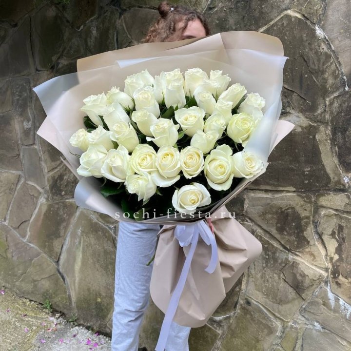 35 голландских роз в Воронеже