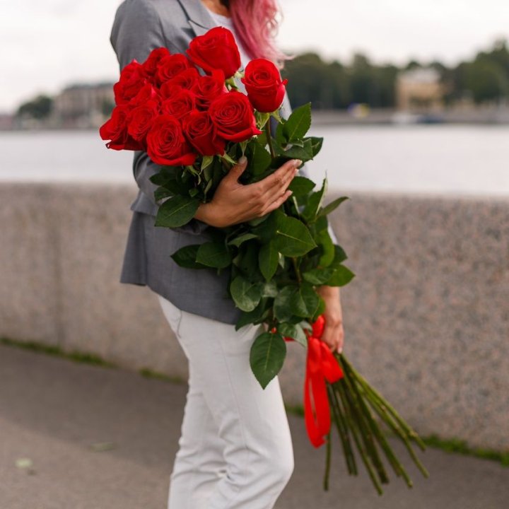 15 метровых голландских роз в Воронеже