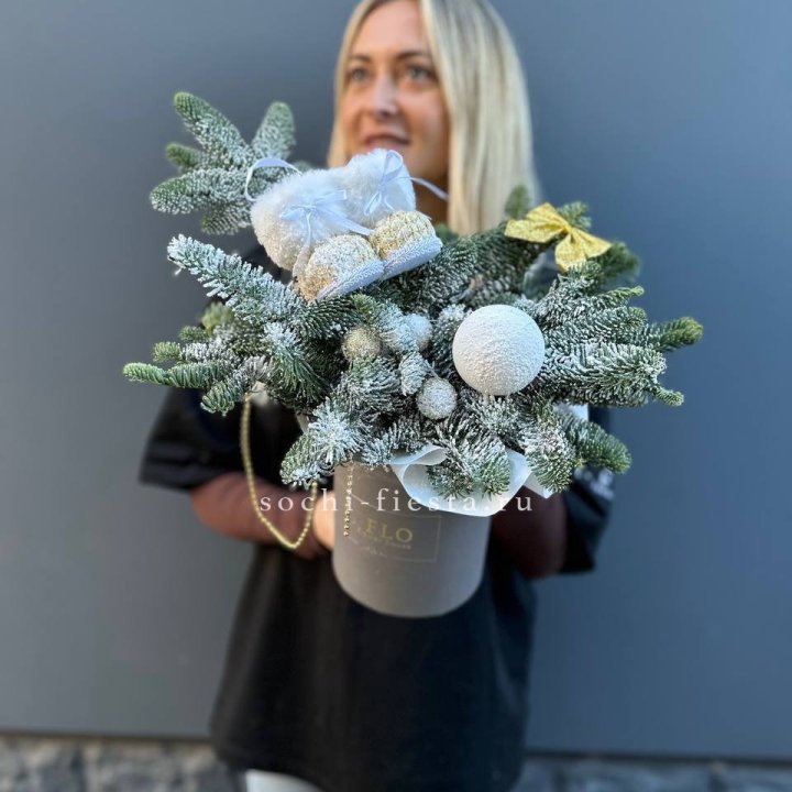 Новогодний бокс "Ботс голд" в Воронеже