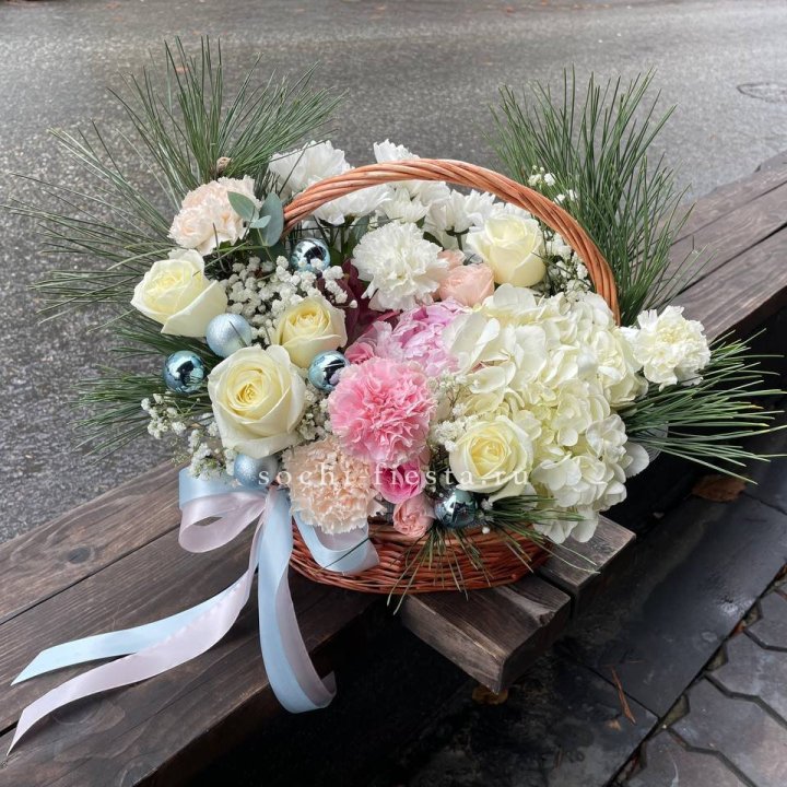 Новогодняя корзина  в Воронеже