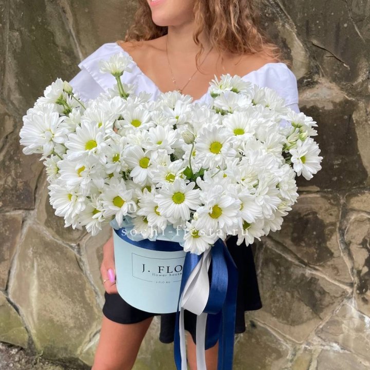 Коробка с хризантемами №2 в Воронеже