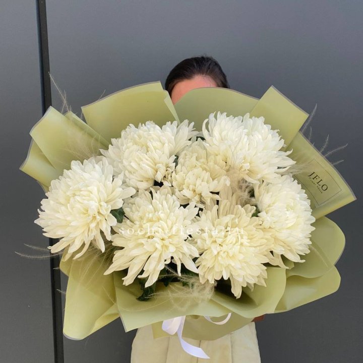 Букет одноголовых хризантем  в Воронеже