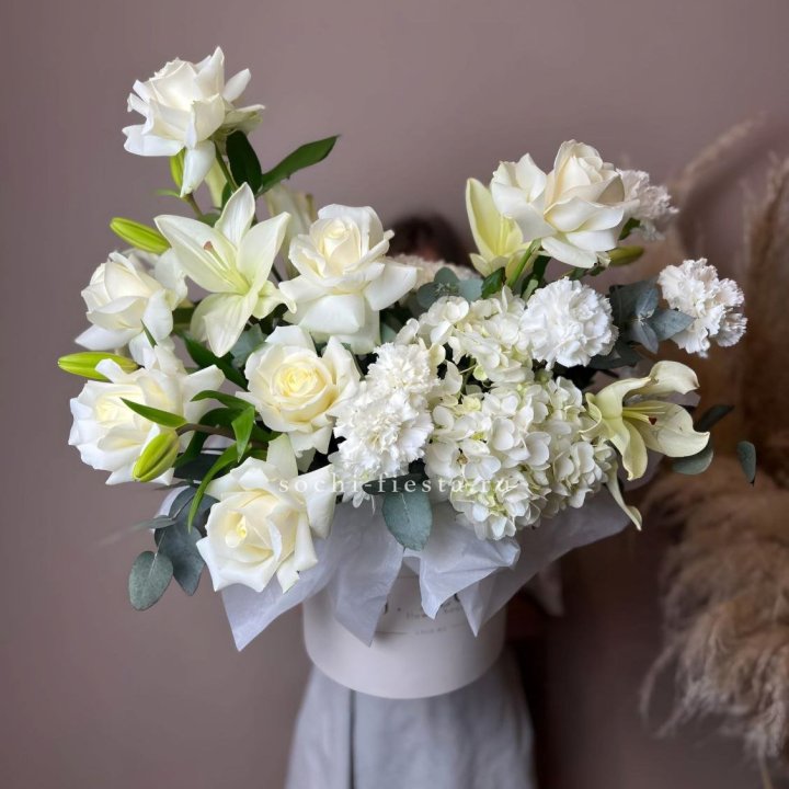 Цветочный бокс "Вайт дримс" в Воронеже