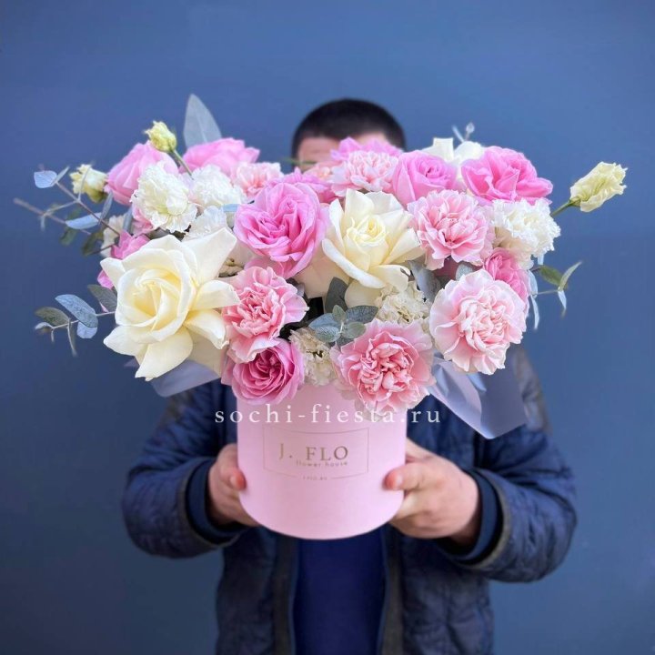 Цветочный бокс "Памела" в Воронеже