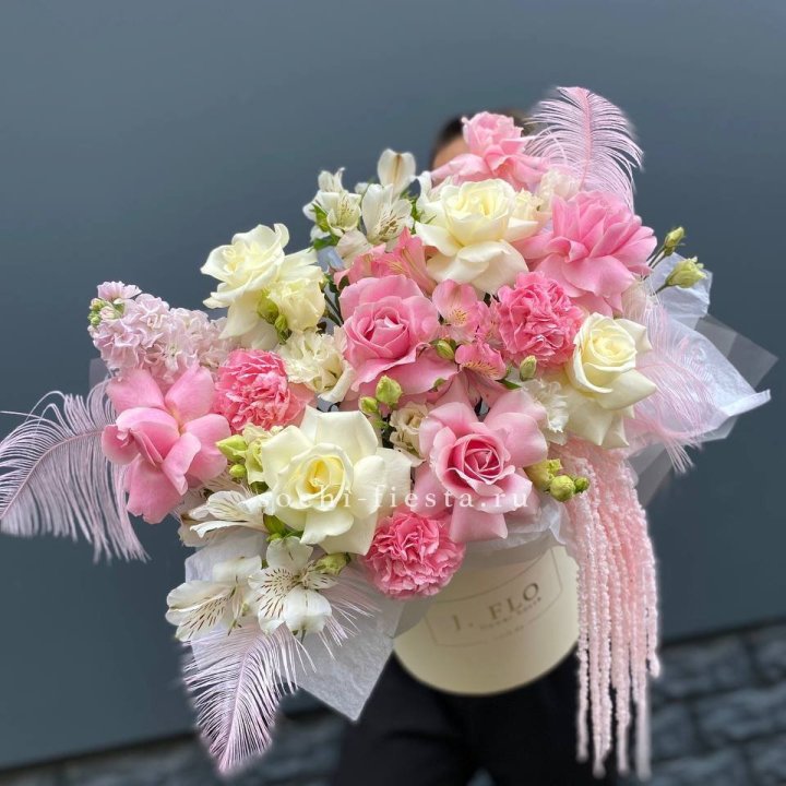 Дизайнерский бокс "Ловели" в Воронеже