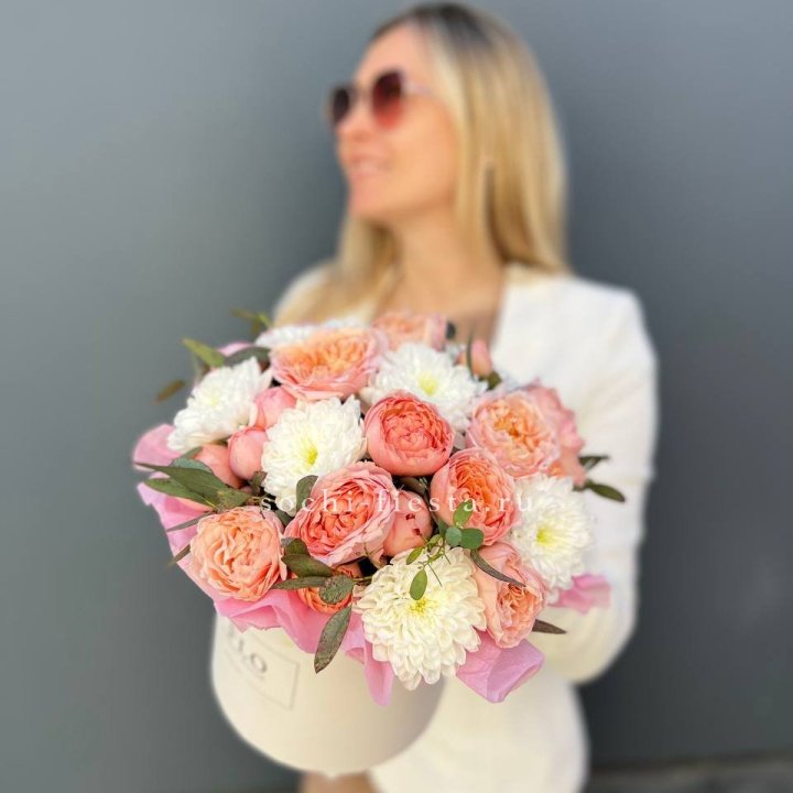 Нежная коробка с цветами в Воронеже