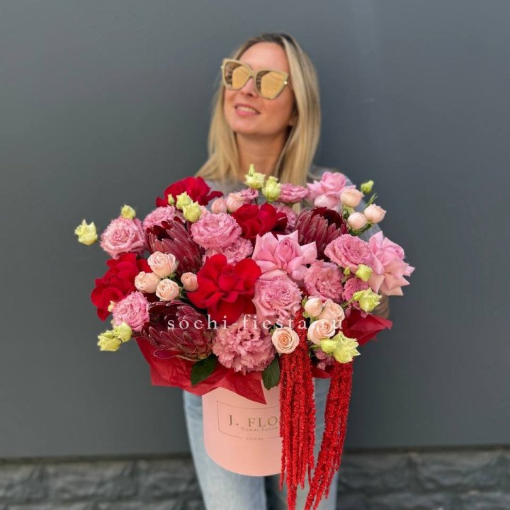 Дизайнерский цилиндр "Криотель" в Воронеже