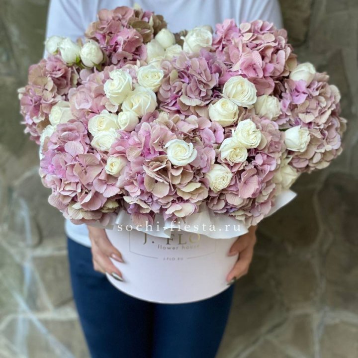 Бокс "Изобела пинк" в Воронеже