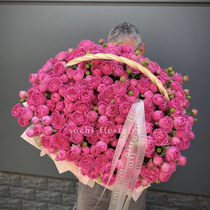 Корзина роз Мисти Баблс 151 в Воронеже