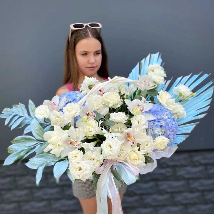 Цветочная корзина "Блю винч" в Воронеже