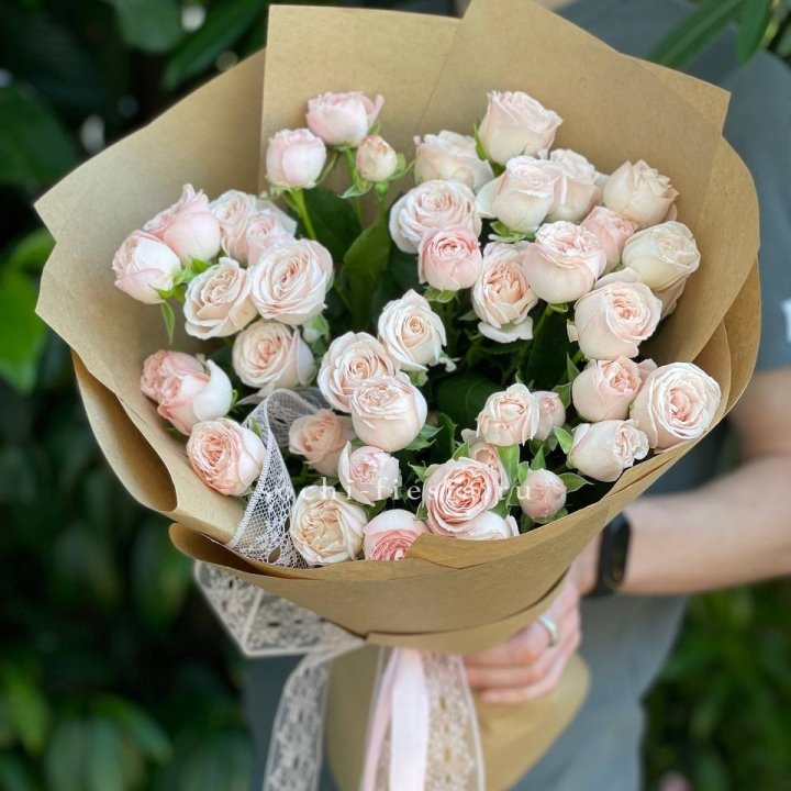 Кустовые розы букет №1 в Воронеже