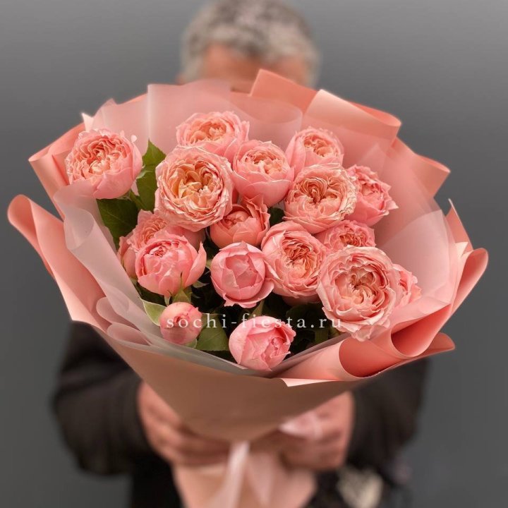 Букет комплимент из кустовых роз Джульетта в Воронеже