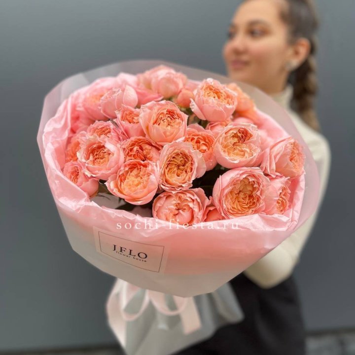 Букет из пионовидных роз Джульетта в Воронеже