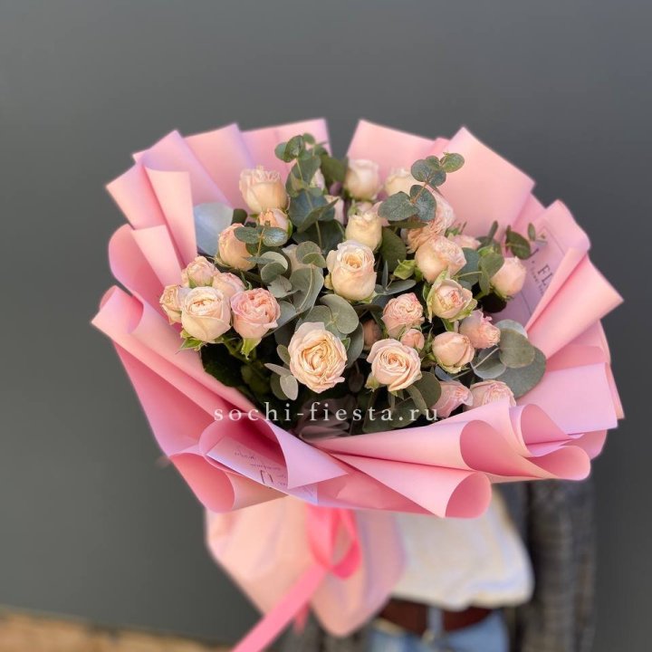 Букет пионовидных роз Cute Love в Воронеже