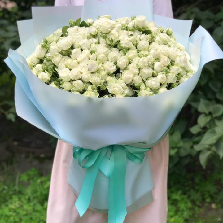 51 белая кустовая роза в Воронеже