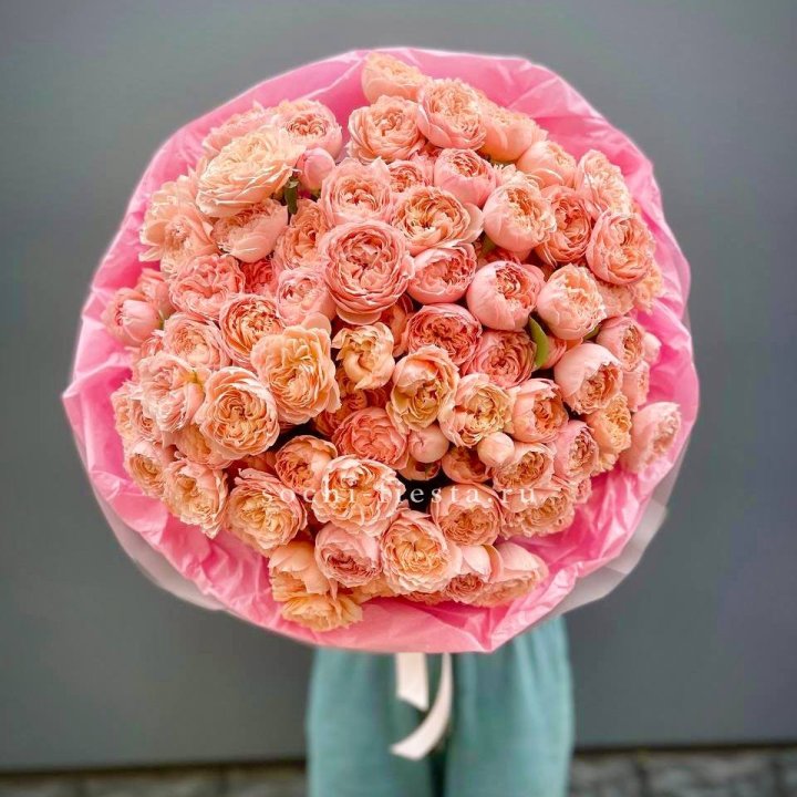 Букет кустовых пионовидных роз Джульетта "Принцесса" в Воронеже