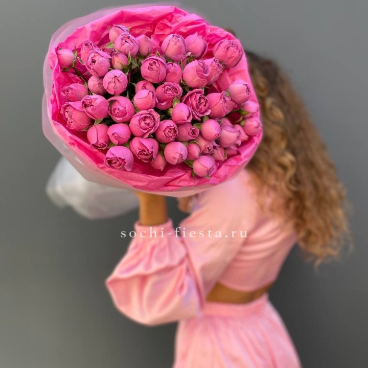 Букет из пионовидных роз  в Воронеже