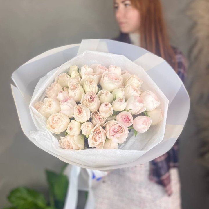 Букет кустовых роз в Воронеже