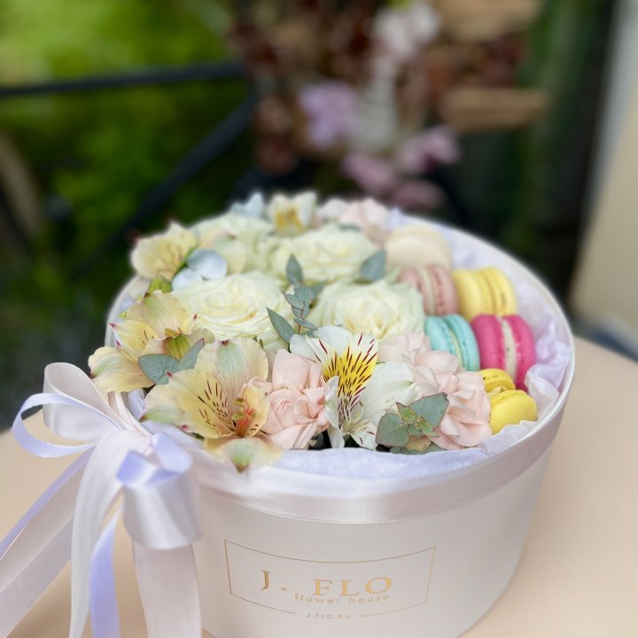 Цветочный бокс "Ника" в Воронеже