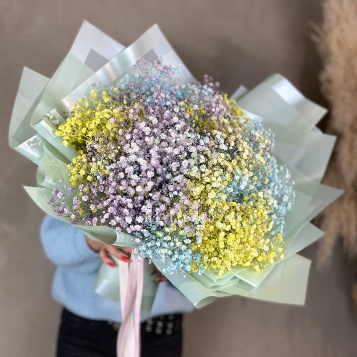 Букет радужных гипсофил в Воронеже