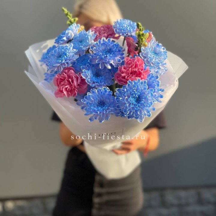 Букет сборный с хризантемой в Воронеже