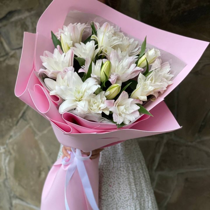Букет пионовидных лилий №1 в Воронеже