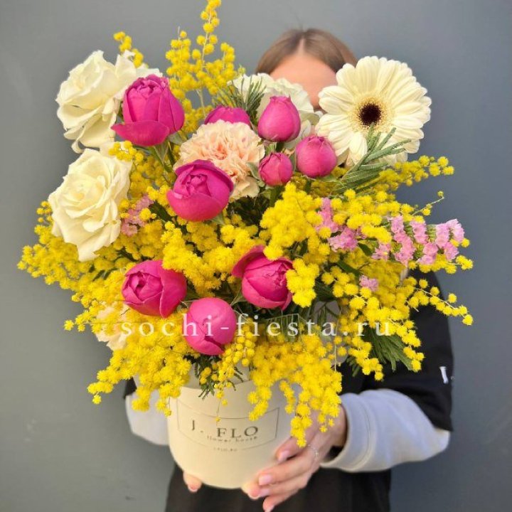 Цветы в боксе "Слобода" в Воронеже