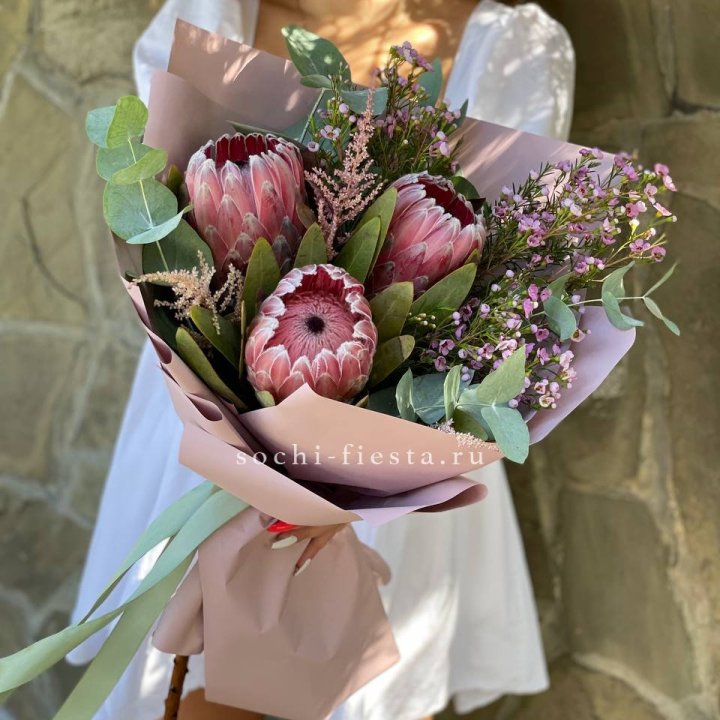Букет из протеи "Клеопатра"  в Воронеже